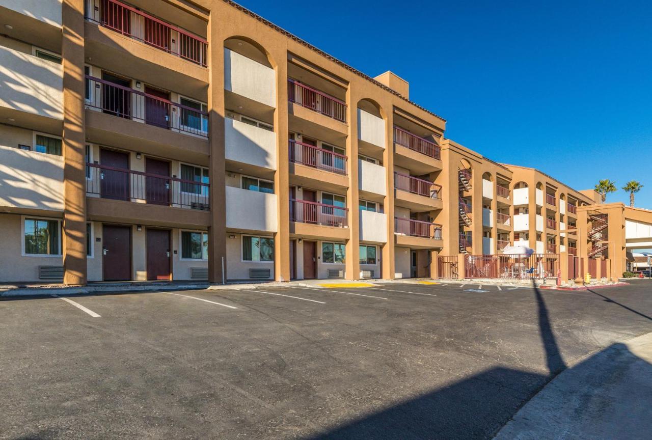 Days Inn By Wyndham Chula Vista-San Diego Extérieur photo