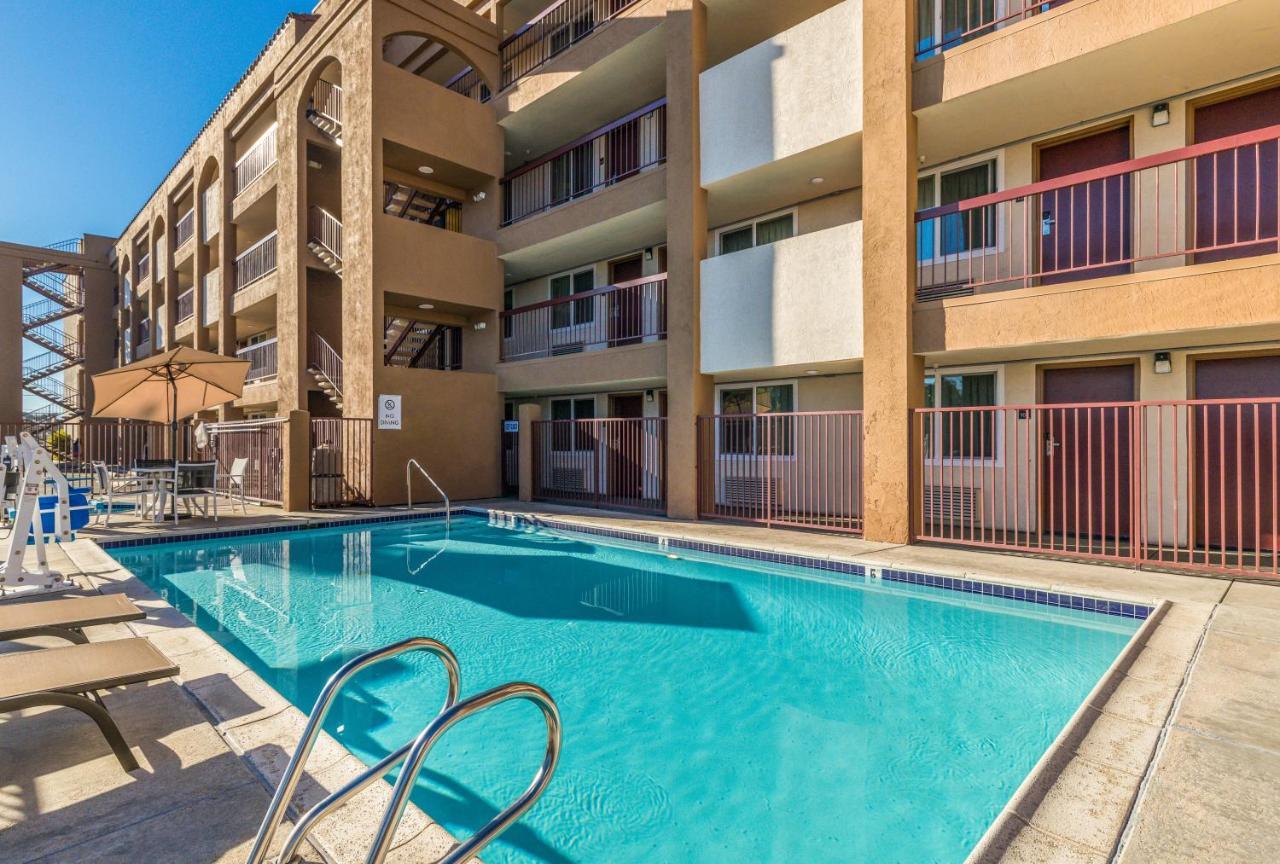 Days Inn By Wyndham Chula Vista-San Diego Extérieur photo