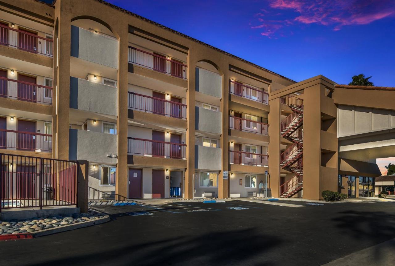 Days Inn By Wyndham Chula Vista-San Diego Extérieur photo