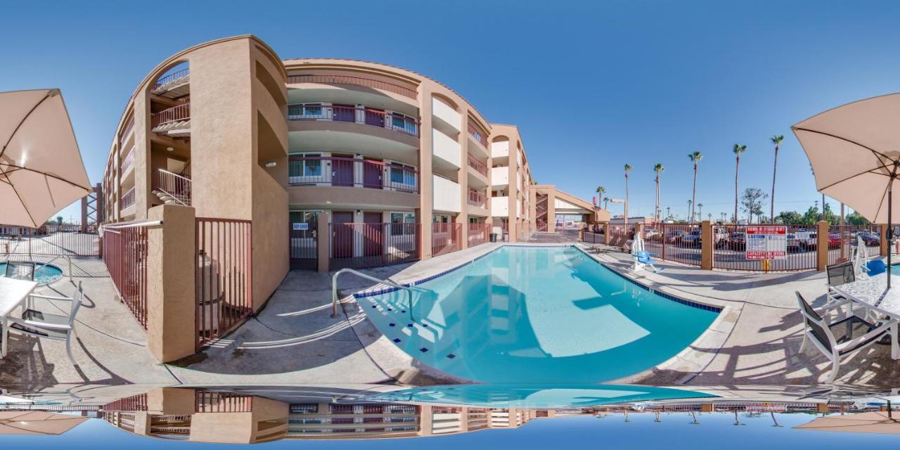 Days Inn By Wyndham Chula Vista-San Diego Extérieur photo