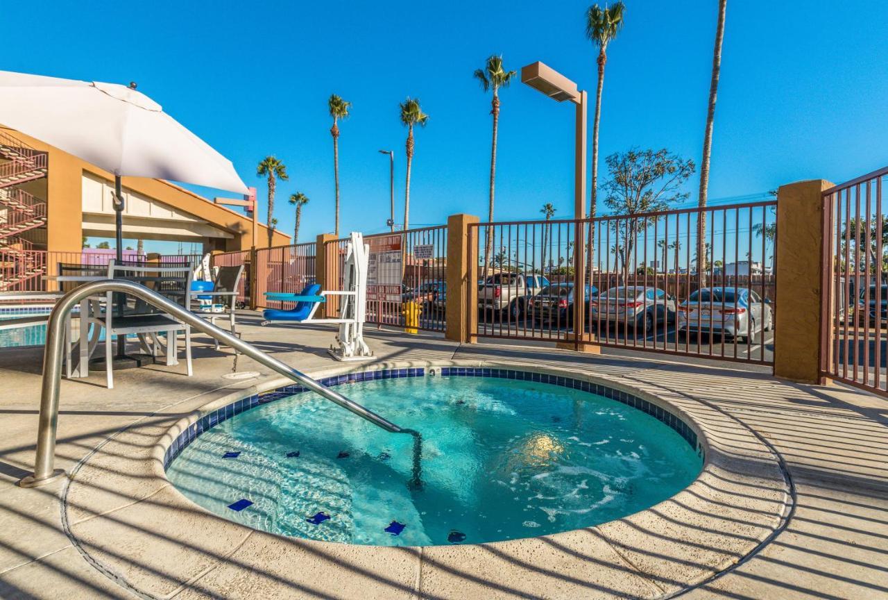 Days Inn By Wyndham Chula Vista-San Diego Extérieur photo