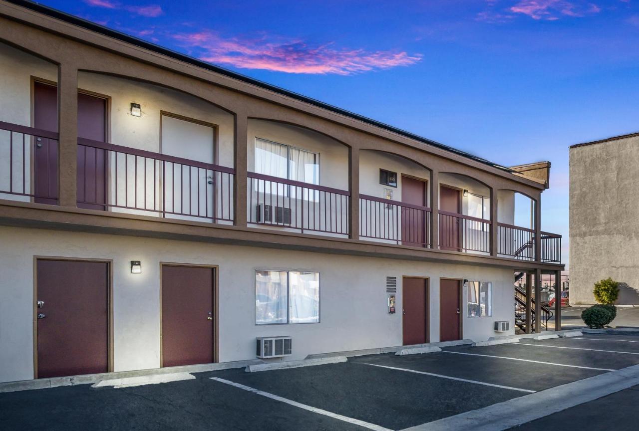 Days Inn By Wyndham Chula Vista-San Diego Extérieur photo